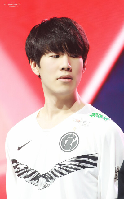 electroNic采访：近来苦苦挣扎，未来难料