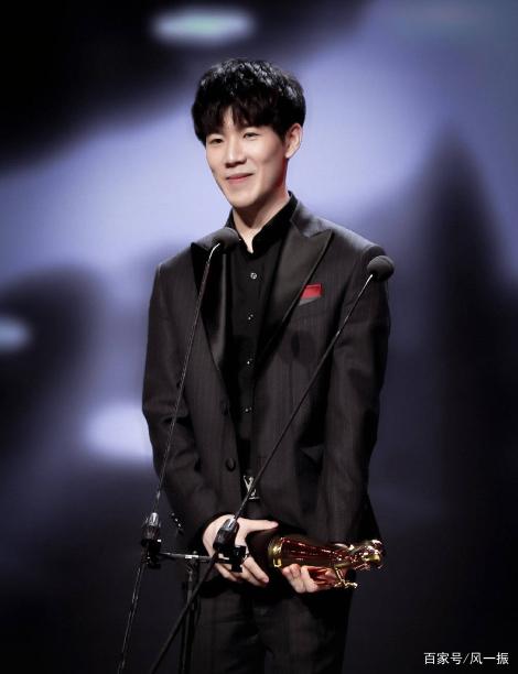 RNG官宣：Xiaohu正式回归中单位